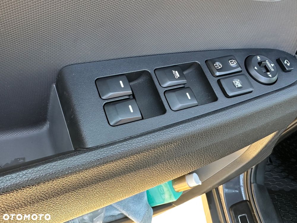 Kia Sportage 1.7 CRDI Business Line 2WD - 12