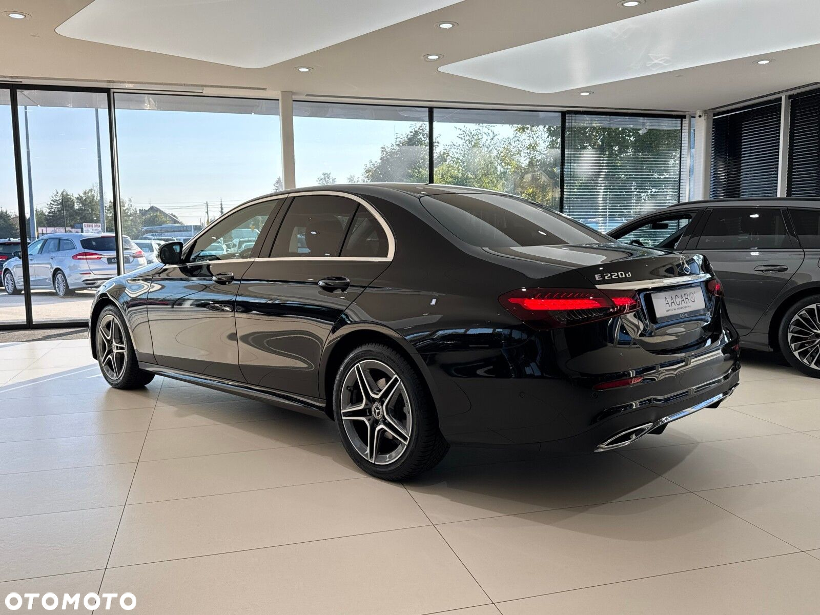 Mercedes-Benz Klasa E 220 d AMG/Avantgarde - 3