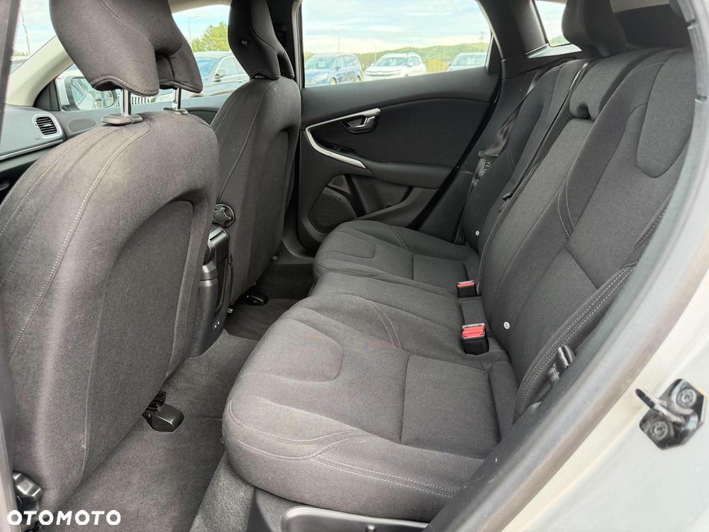 Volvo V40 T3 - 13