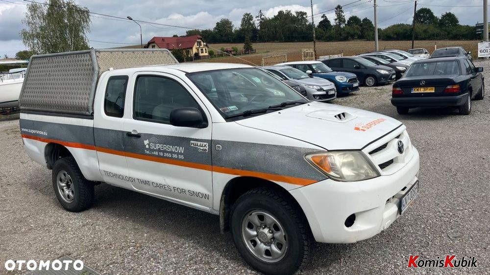 Toyota Hilux - 31
