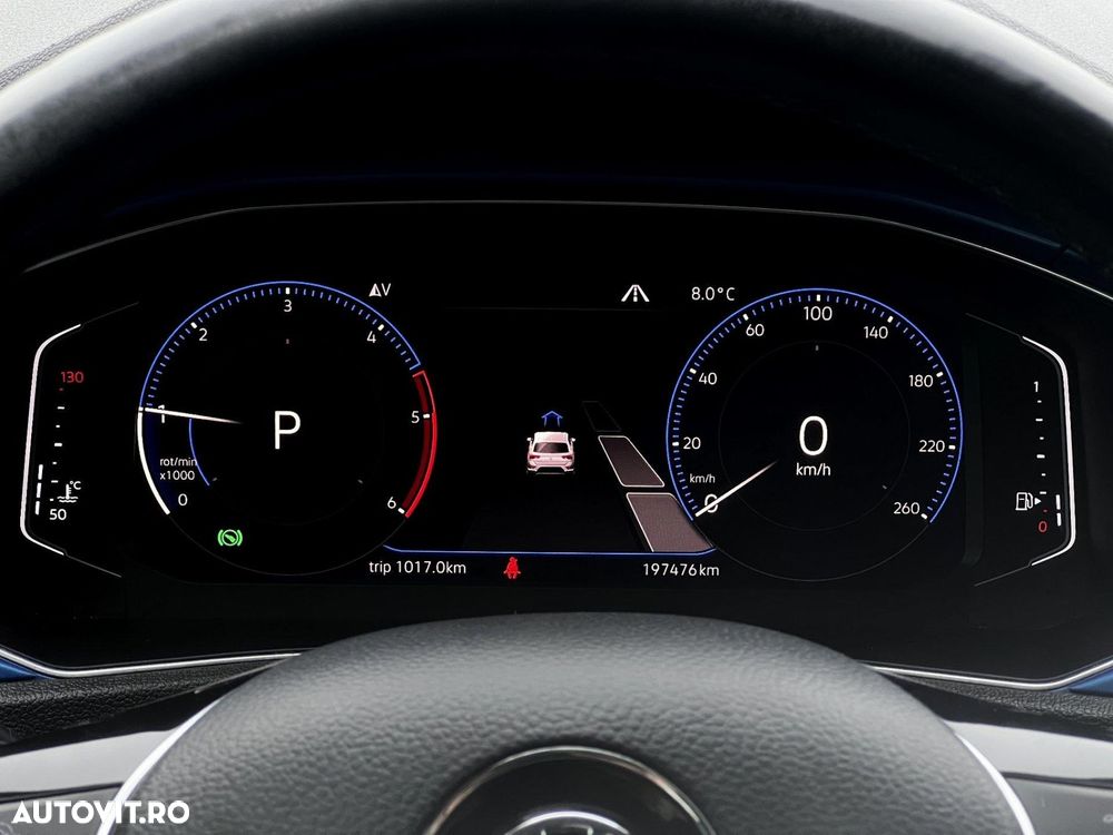 Volkswagen T-Roc - 23