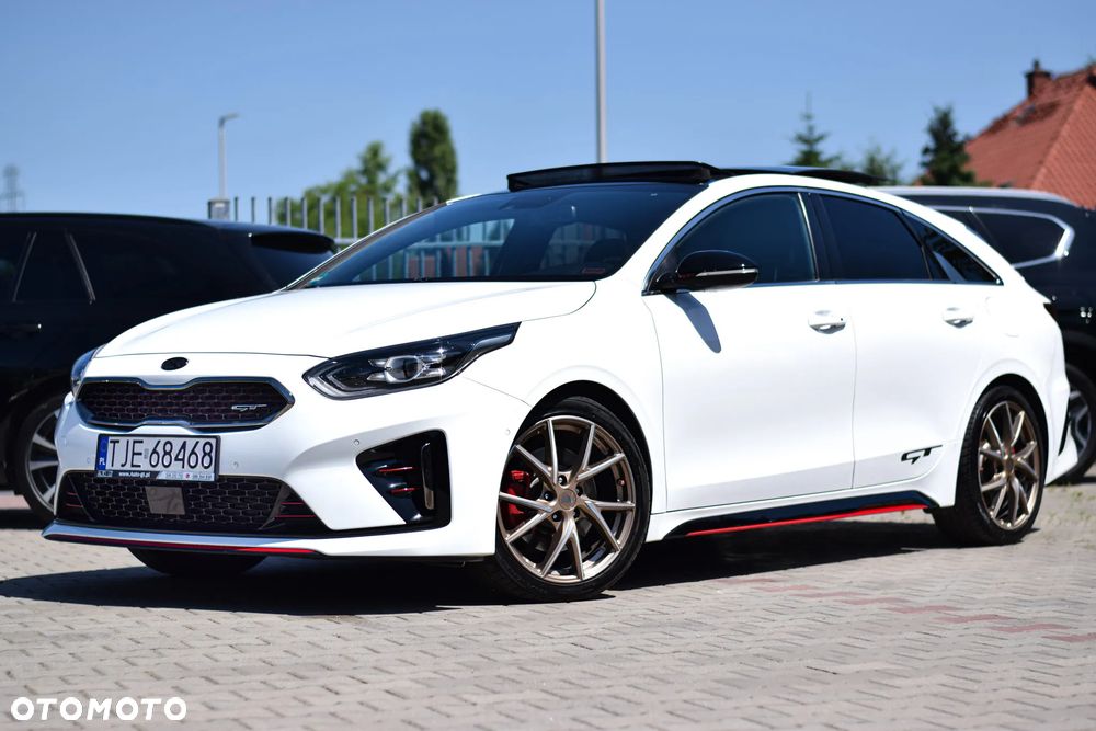 Kia ProCeed 1.6 T-GDI GT DCT - 29