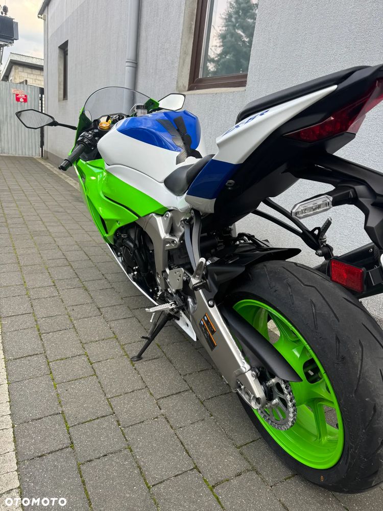 Kawasaki ZX - 11