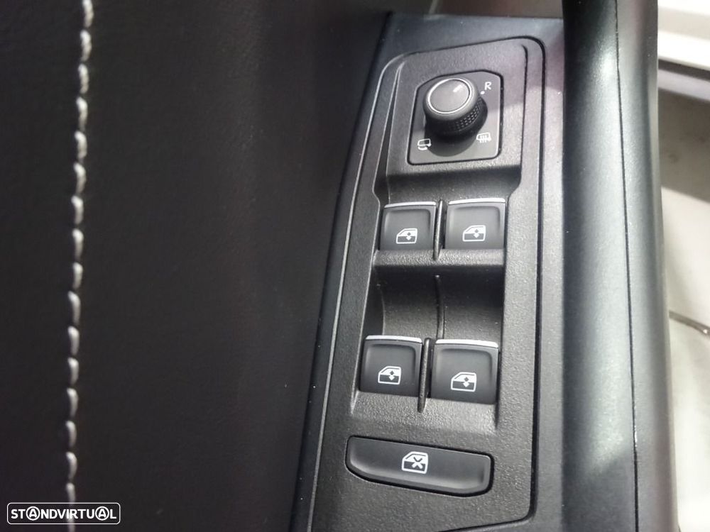 VW T-Roc 1.5 TSI R-Line DSG - 10