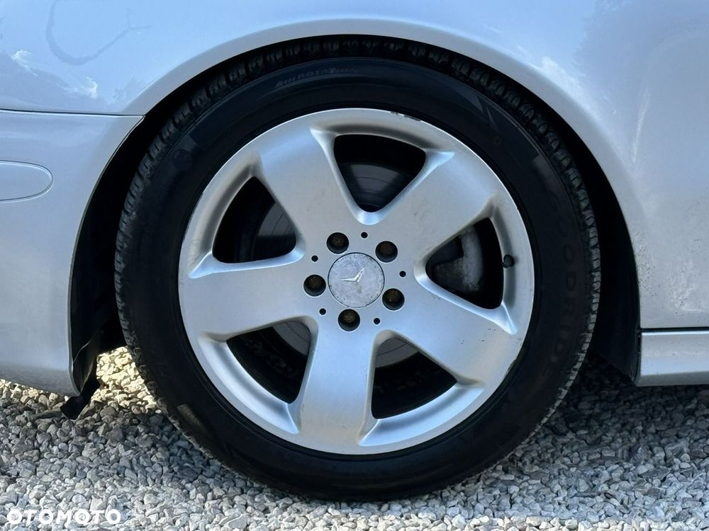 Mercedes-Benz Klasa E - 9