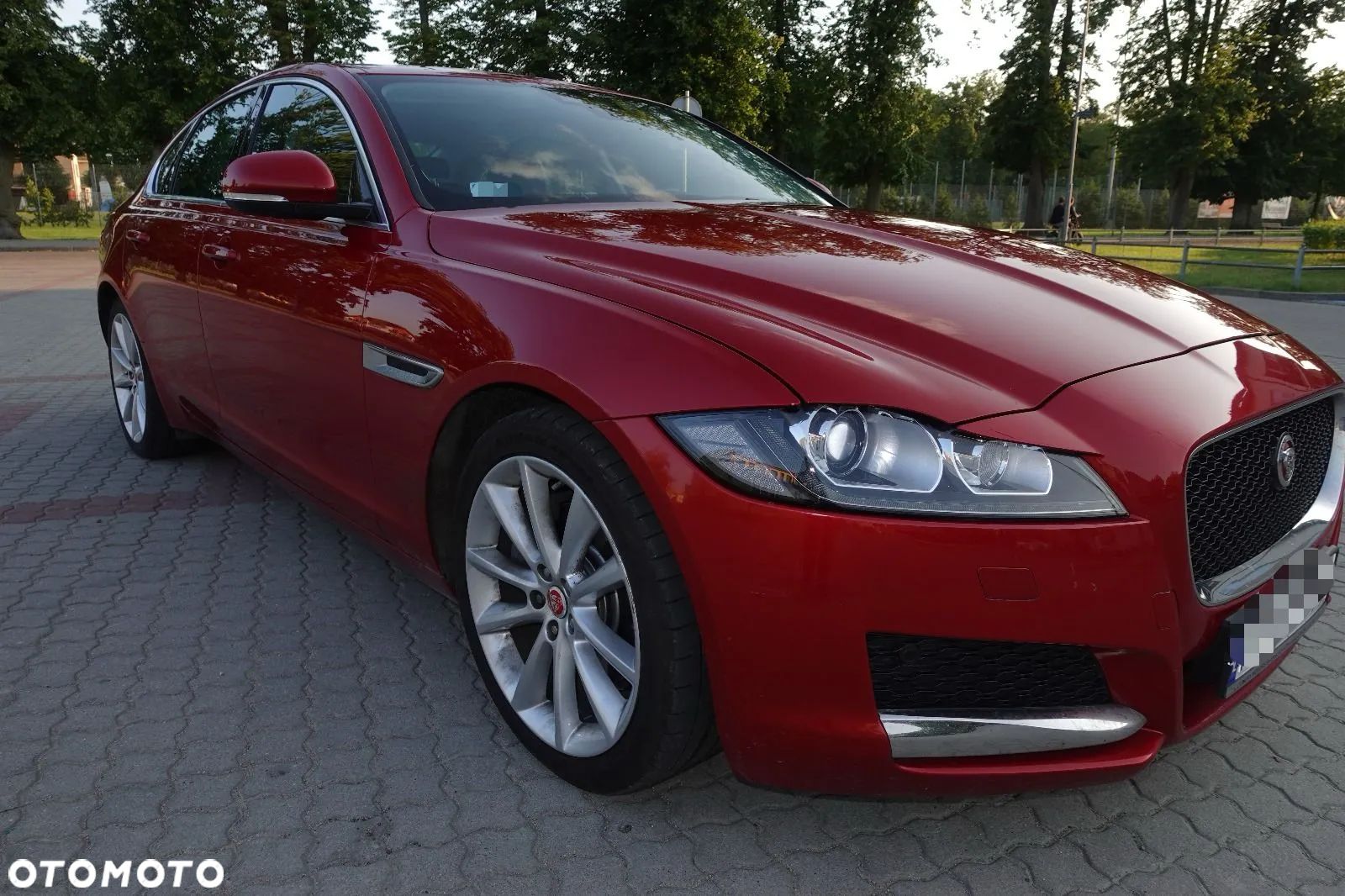 Jaguar XF 2.0 T Premium Luxury - 1
