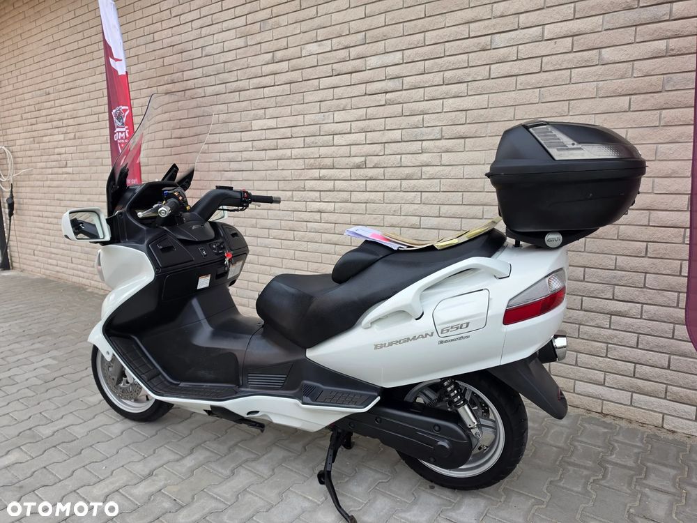 Suzuki Burgman - 19