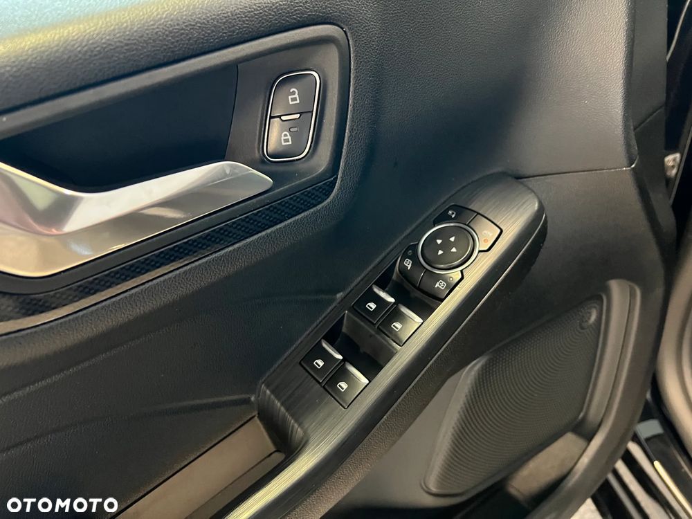 Ford Kuga 2.5P PHEV FWD ST-Line - 23