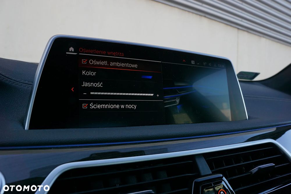 BMW Seria 7 730d xDrive - 33