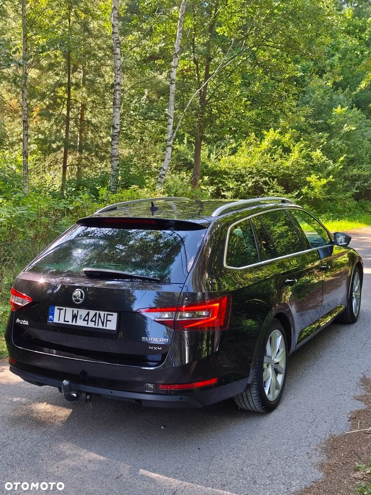 Skoda Superb 2.0 TDI 4x4 Ambition DSG - 26