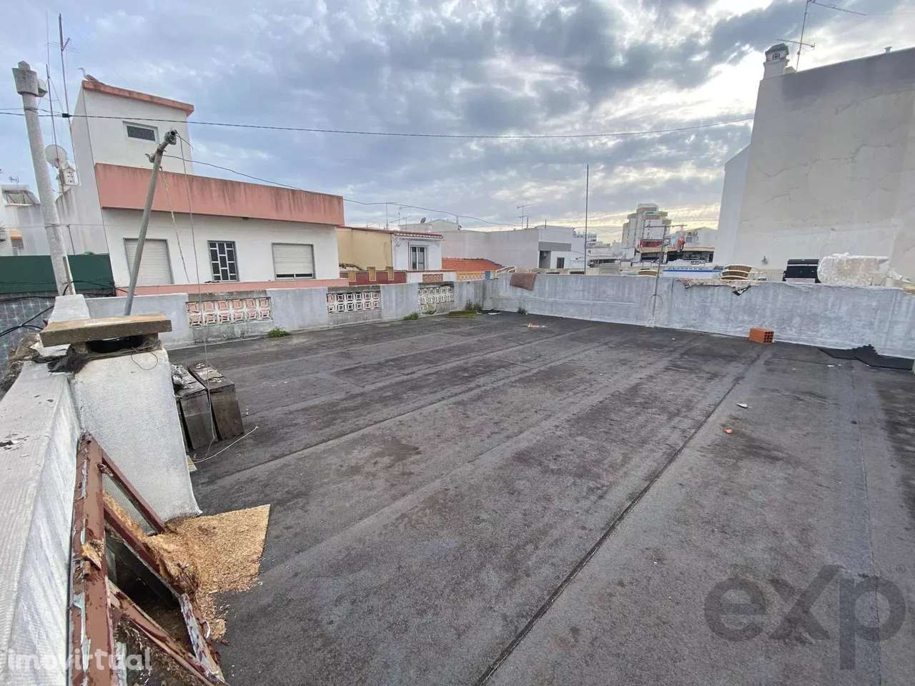 Terreno Urbano com Ruína para Reabilitação – Elevado Potencial – Centr - Grande imagem: 4/13