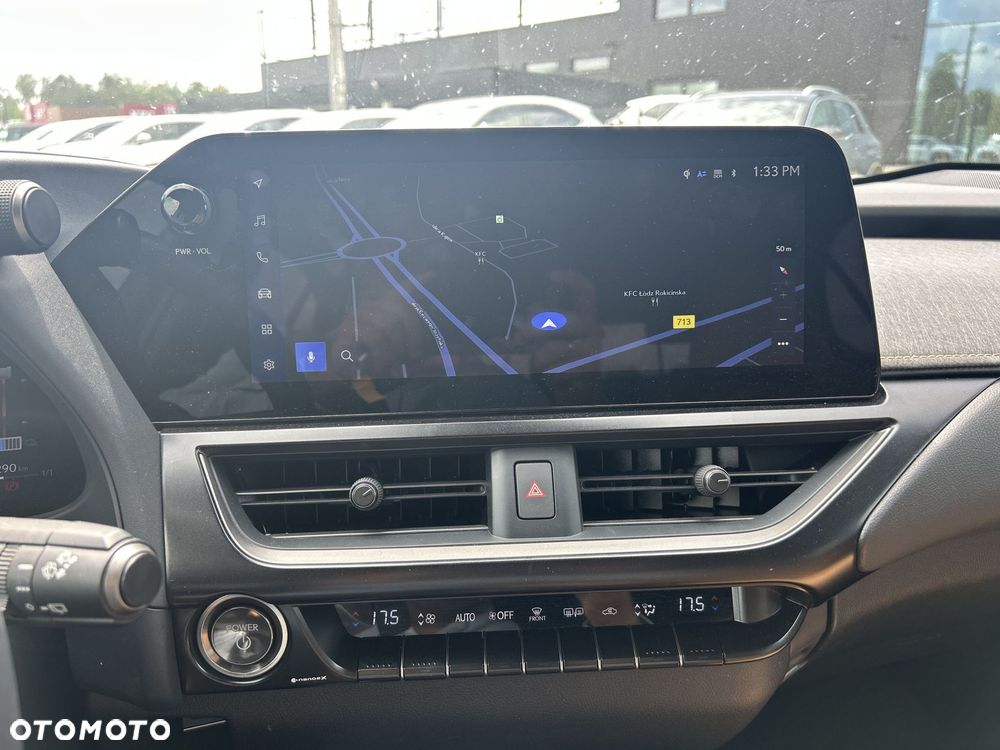 Lexus UX 300h F Sport Design - 19