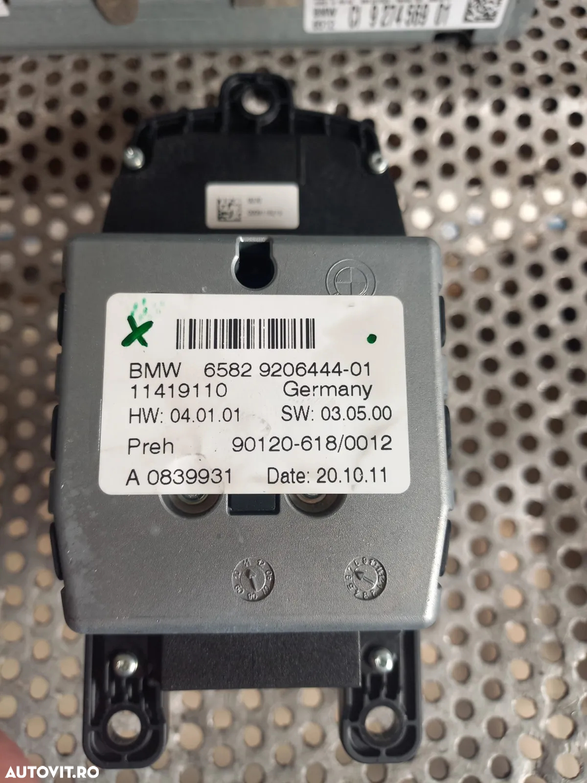 Kit Navigatie Mare 10" Bmw Seria 5 F10 F11 Seria 7 F01 F02 F03 F04 Cod    Dezmembrez Bmw Seria 7 F0 - 8