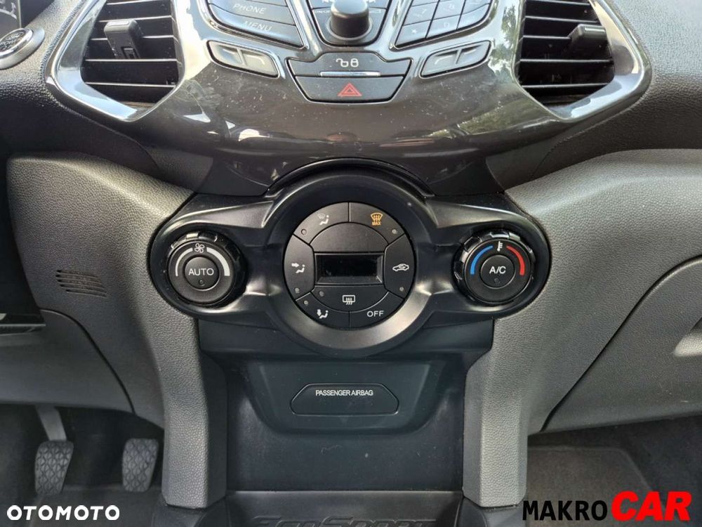 Ford EcoSport - 10