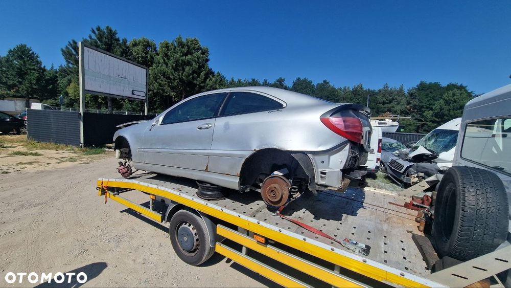 mercedes-benz coupe — cały na części - 5