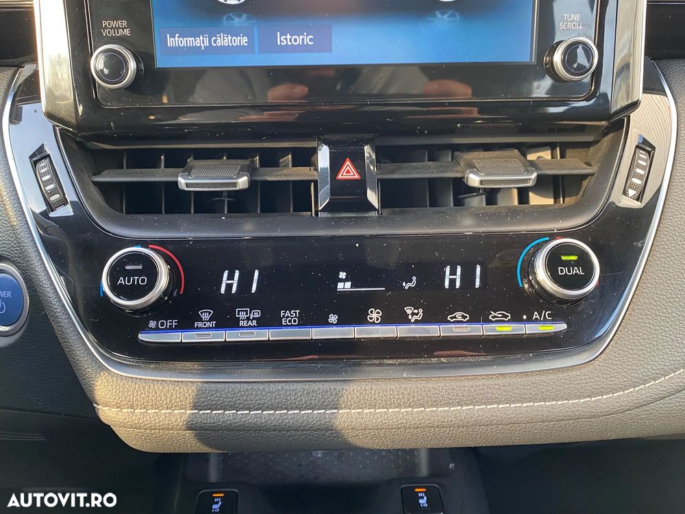 Toyota Corolla 1.8 HSD Active - 9