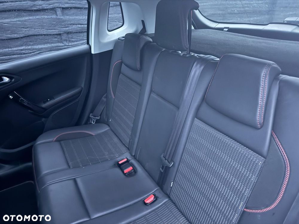 Peugeot 2008 PureTech 110 Stop&Start EAT6 GT-Line Edition - 14