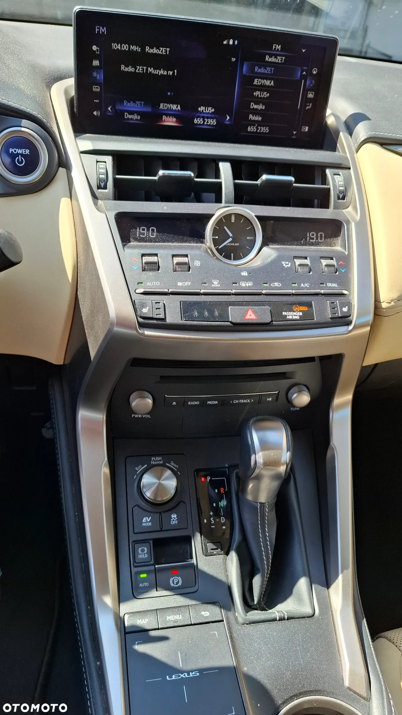 Lexus NX 300h Comfort AWD - 13