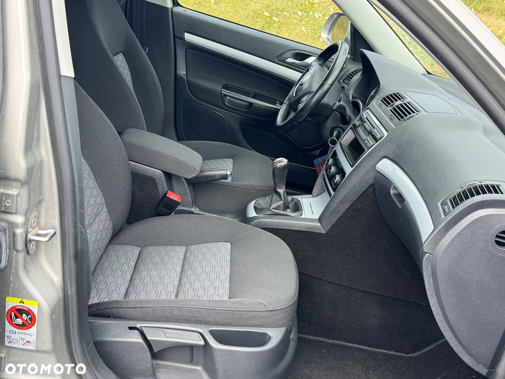 Skoda Octavia 1.6 Selection - 8