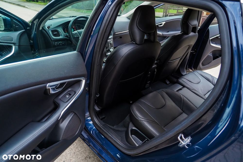 Volvo V40 D4 Geartronic Summum - 27