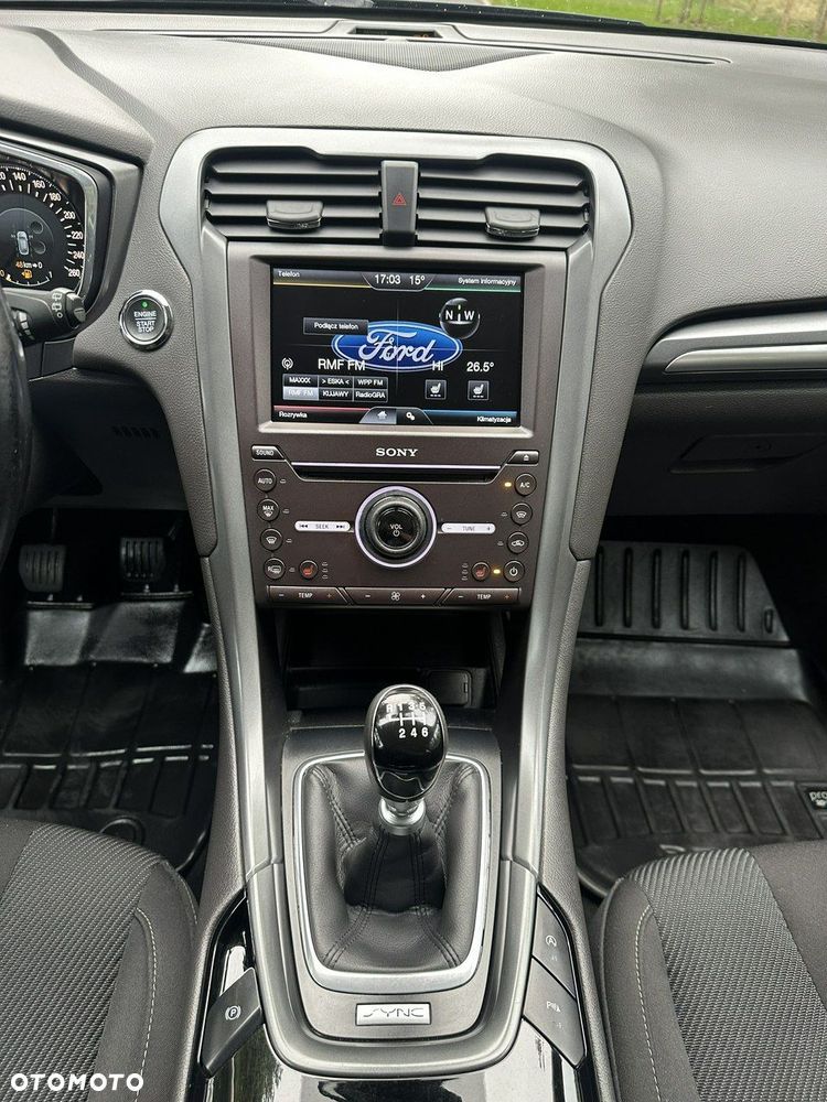 Ford Mondeo - 32
