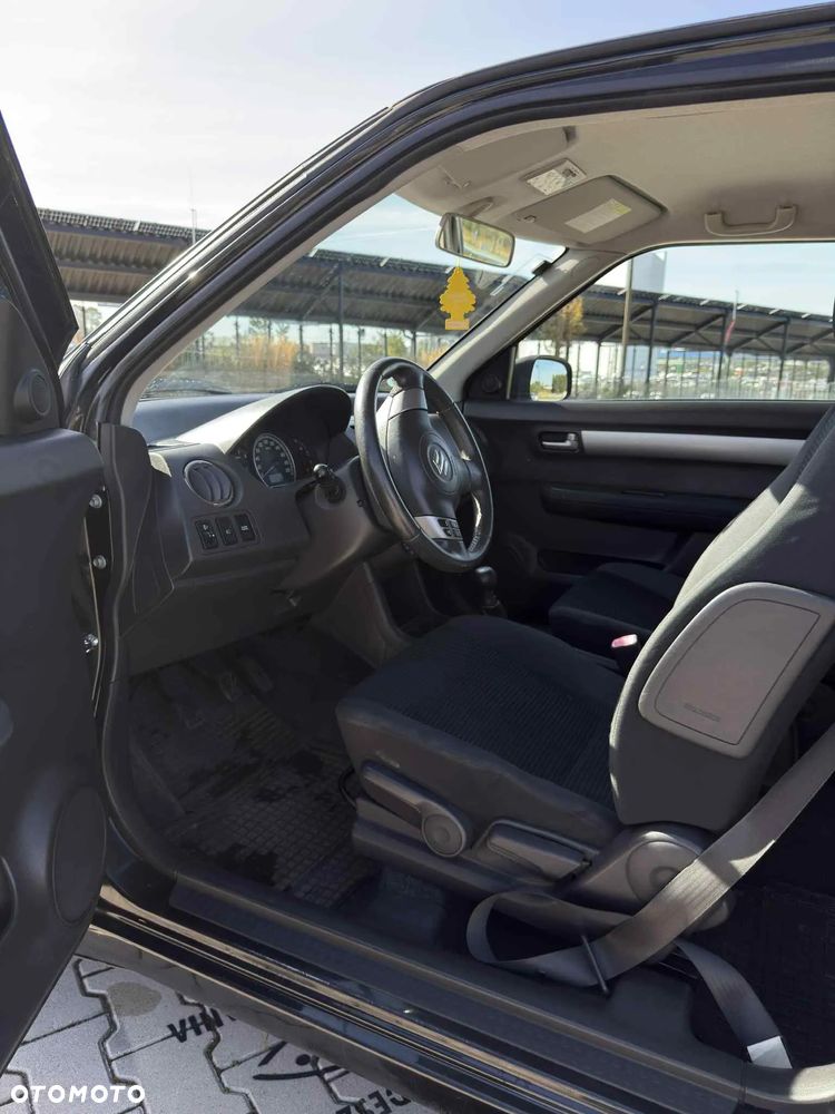 Suzuki Swift - 8