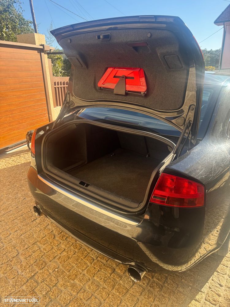 Audi A4 2.0 TDI S-line - 5