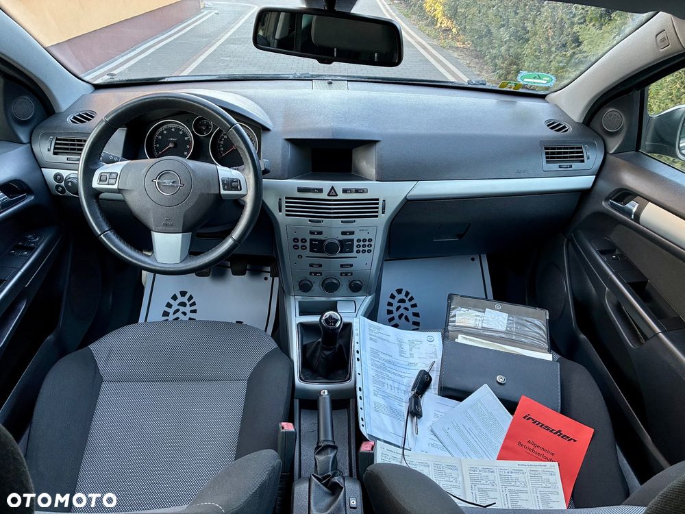 Opel Astra 1.6 Cosmo - 9