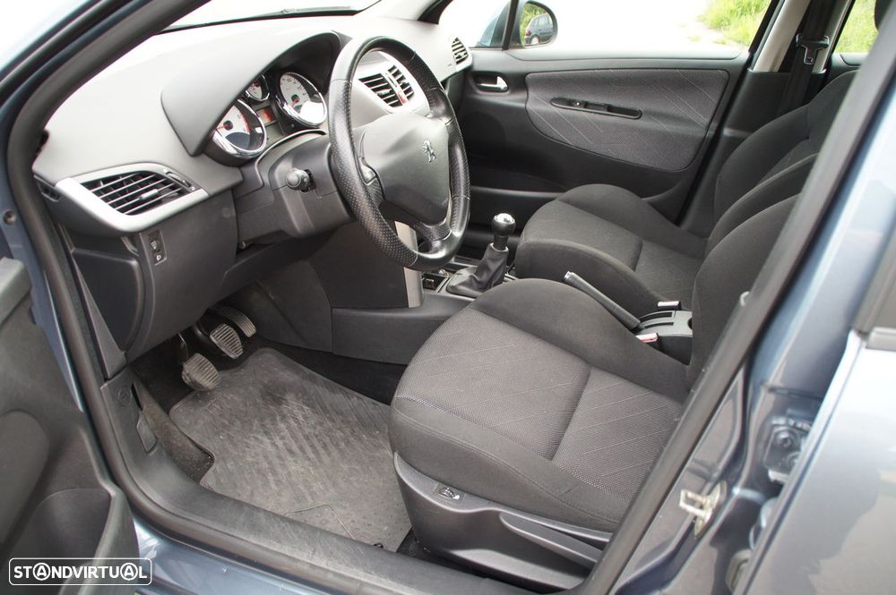 Peugeot 207 1.6 HDi Sport - 4