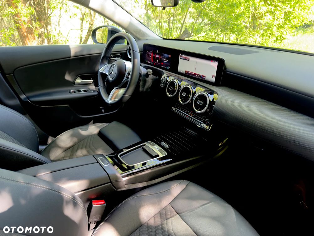 Mercedes-Benz CLA 200 mHEV 7G-DCT - 13