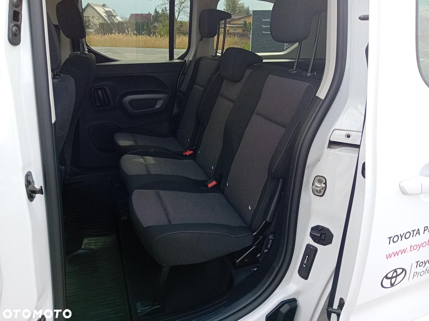 Toyota Proace City Verso Long 1.5 D-4D Business - 10