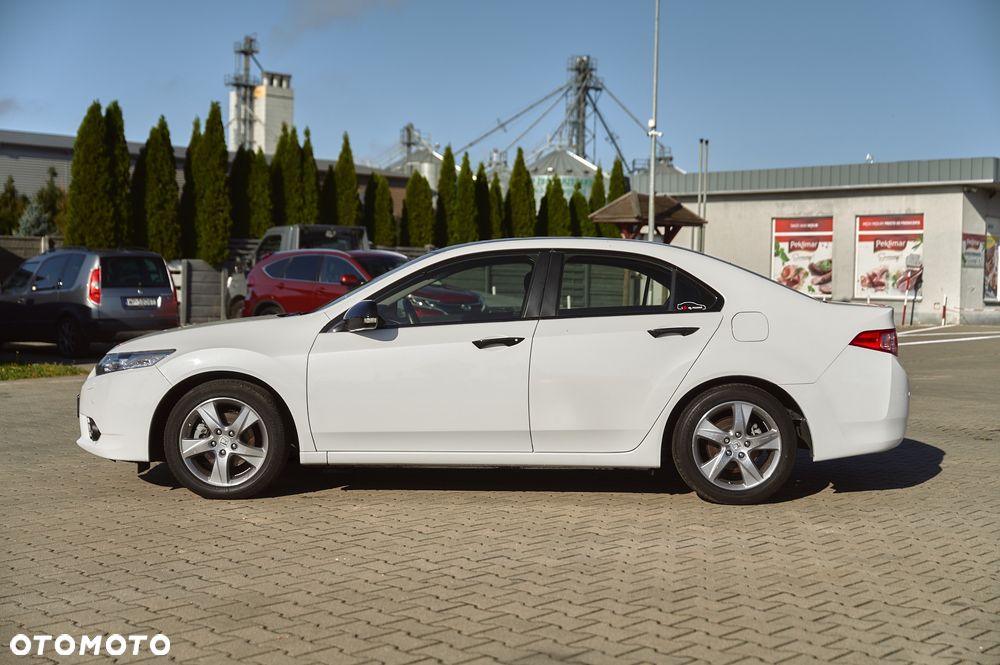 Honda Accord 2.0 Executive - 16