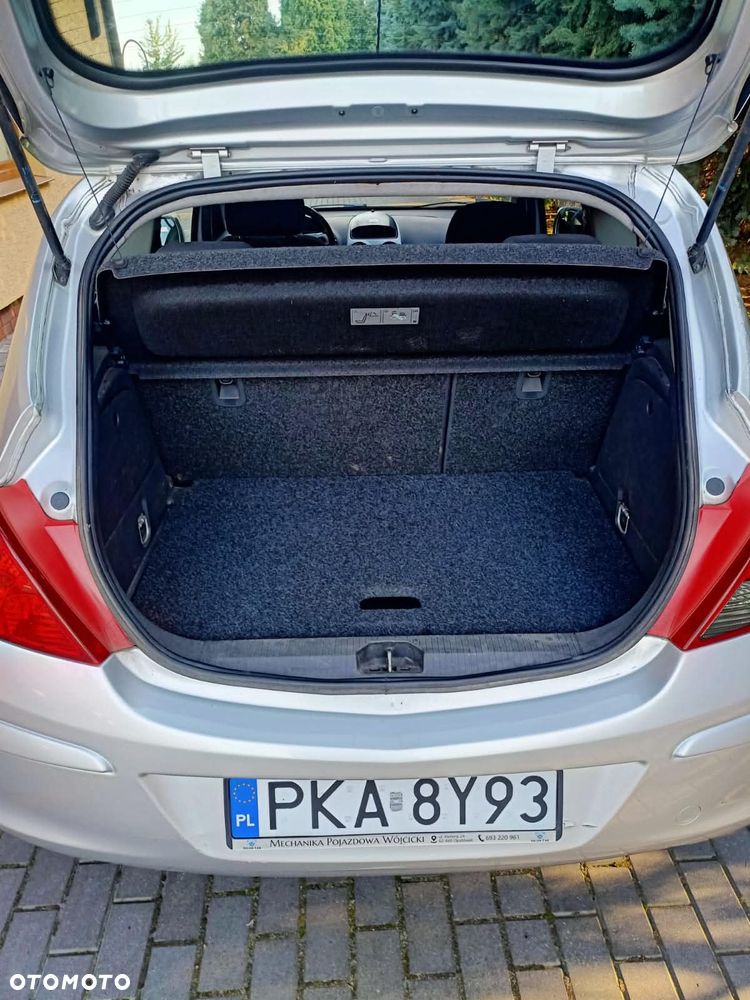 Opel Corsa - 4