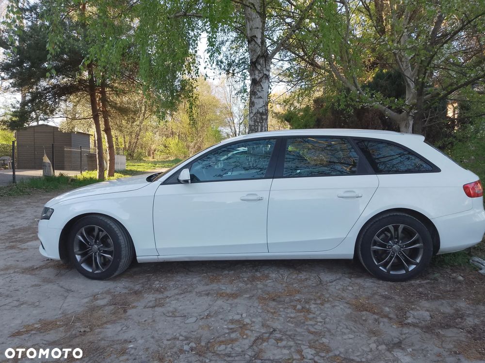 Audi A4 Avant 2.0 TDI DPF multitronic Ambiente - 9