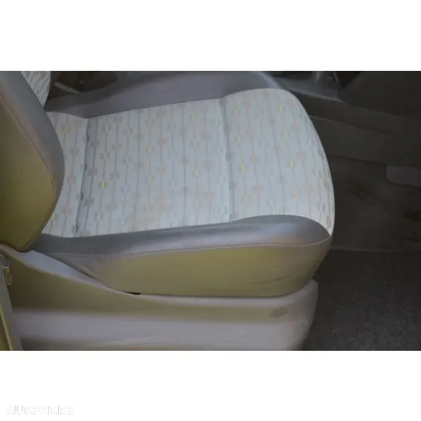 Volkswagen Caddy 2.0 TDI 4Motion - 19