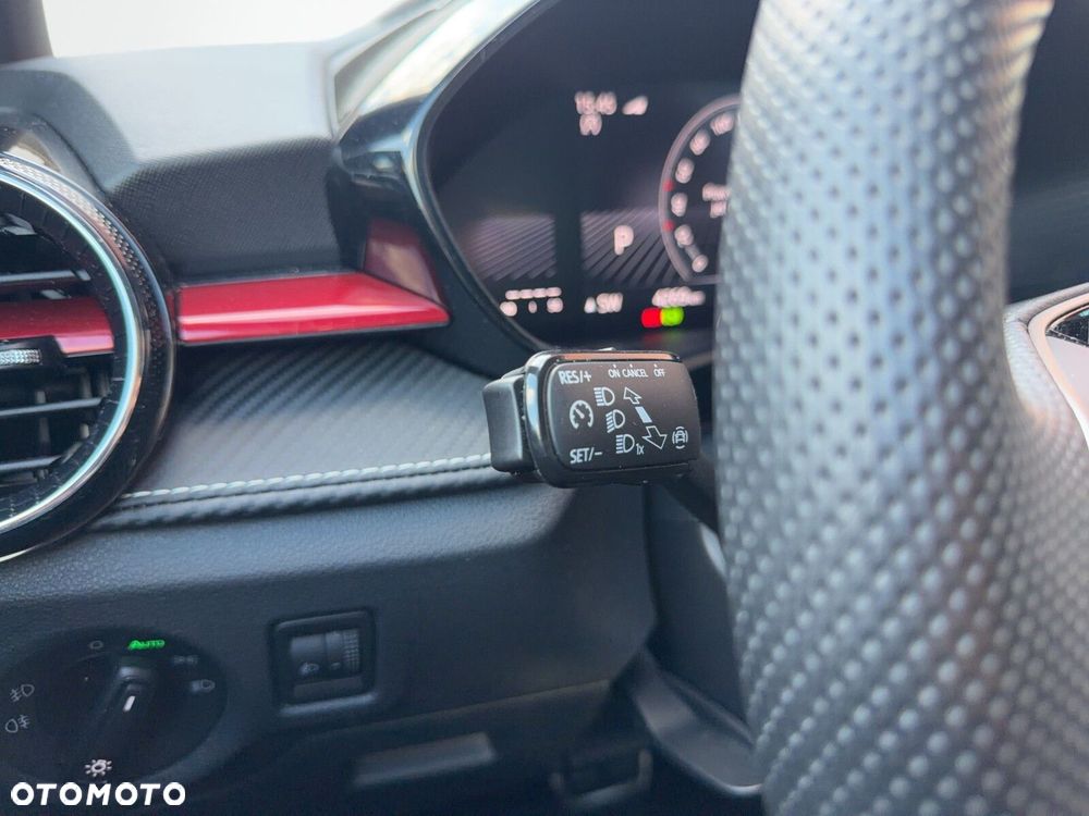 Skoda Fabia 1.5 TSI Monte Carlo DSG - 17