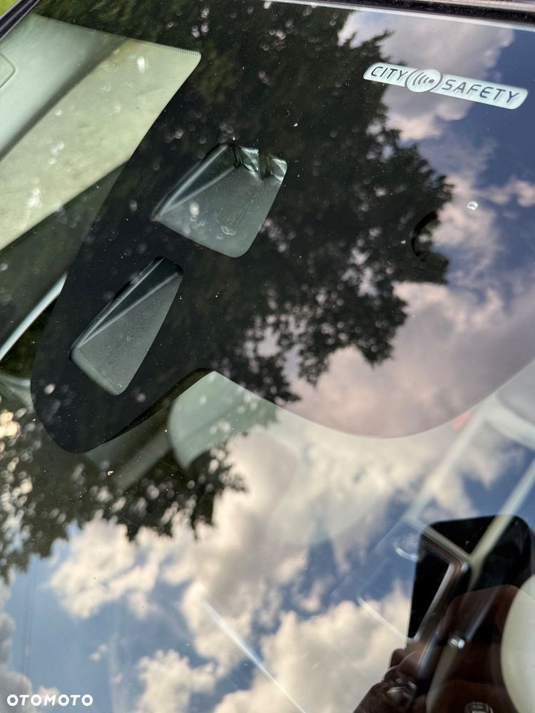 Volvo V40 Cross Country D3 Momentum - 30