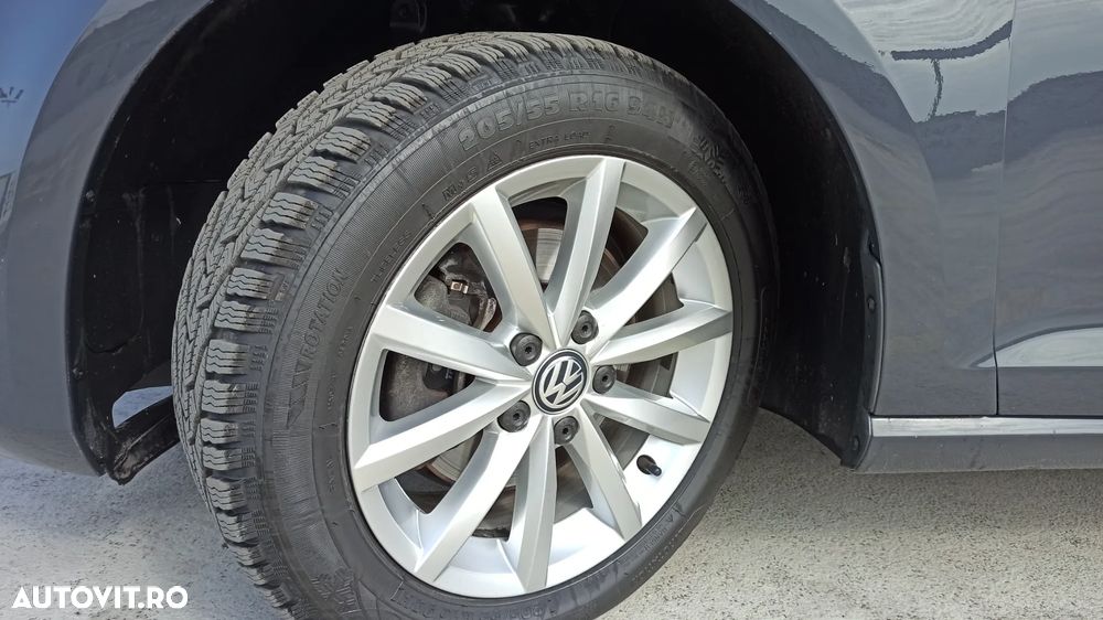 Volkswagen Golf - 3