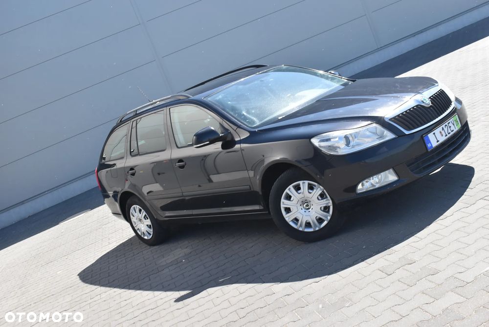 Skoda Octavia 2.0 TDI DPF DSG Ambition - 2