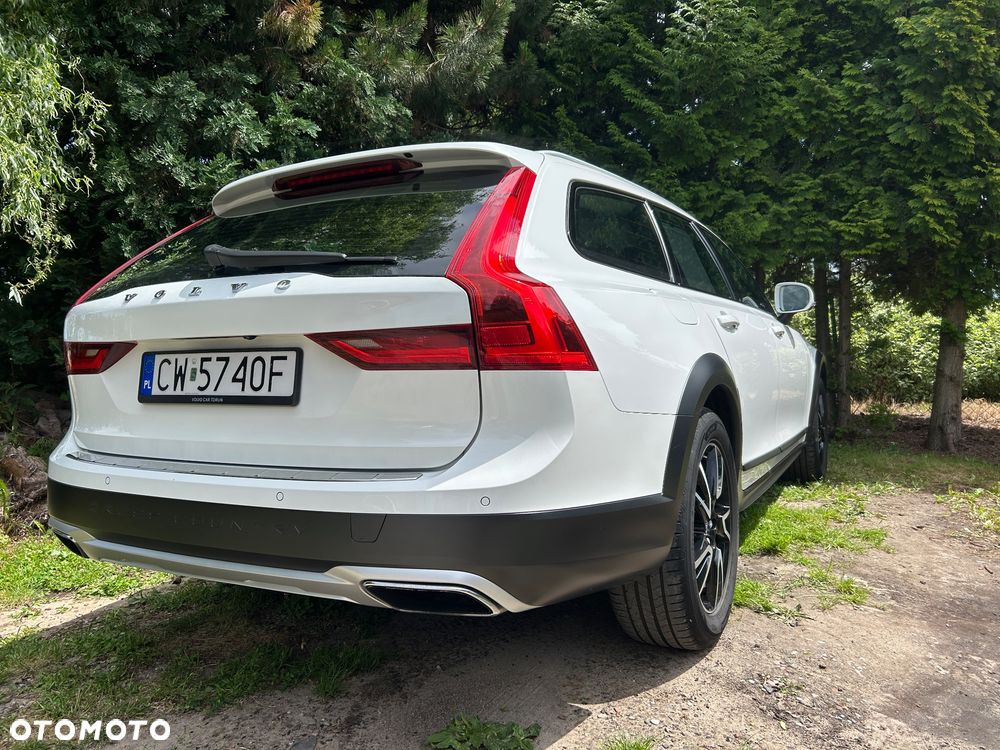 Volvo V90 Cross Country T5 AWD Ocean Race - 12