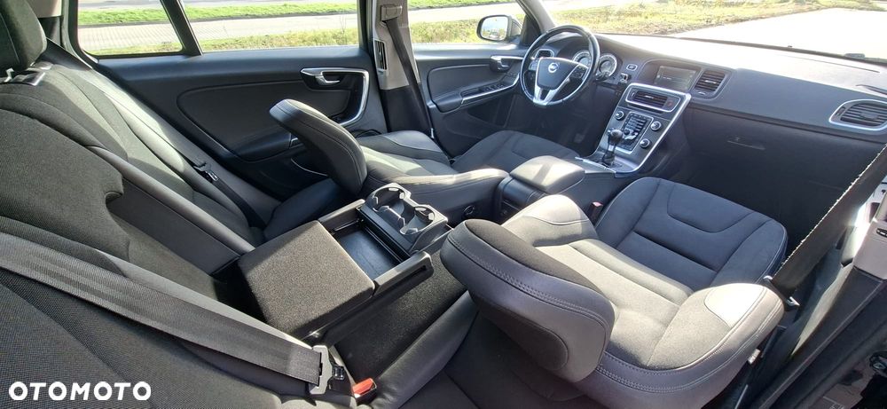 Volvo V60 - 15