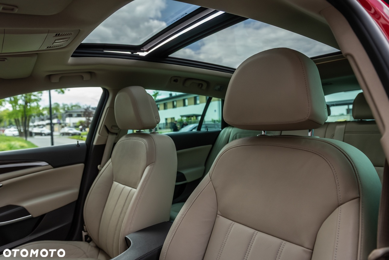 Opel Insignia - 24