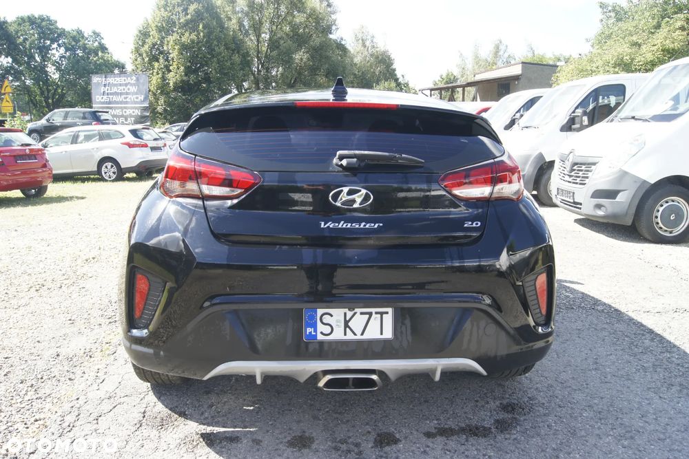 Hyundai Veloster - 6