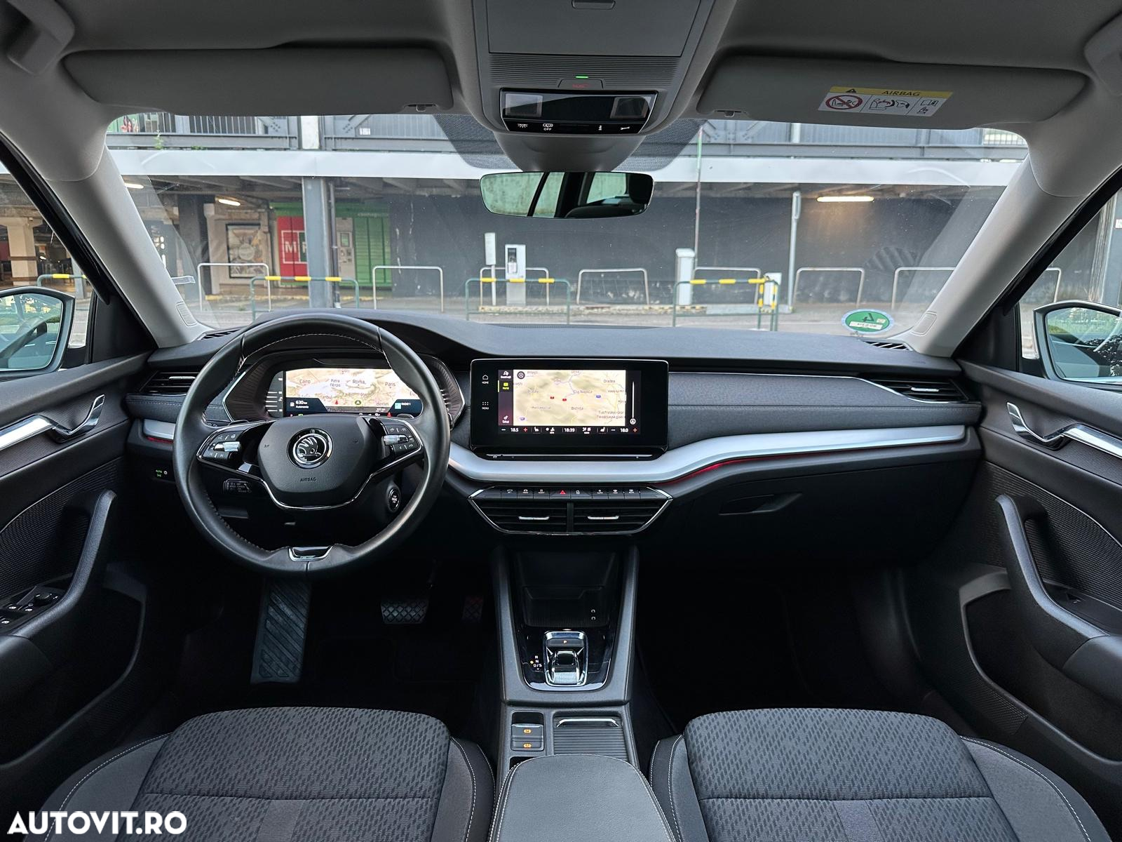 Skoda Octavia Combi 2.0 TDI DSG First Edition - 12