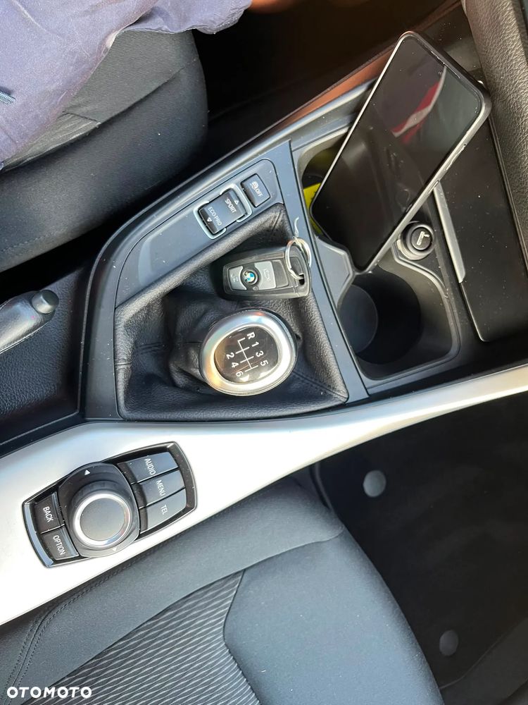 BMW Seria 1 118i Edition Metropolitan - 12
