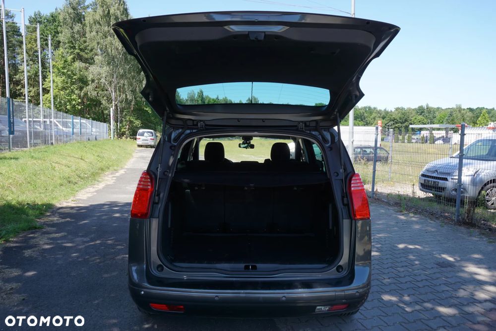 Peugeot 5008 - 4