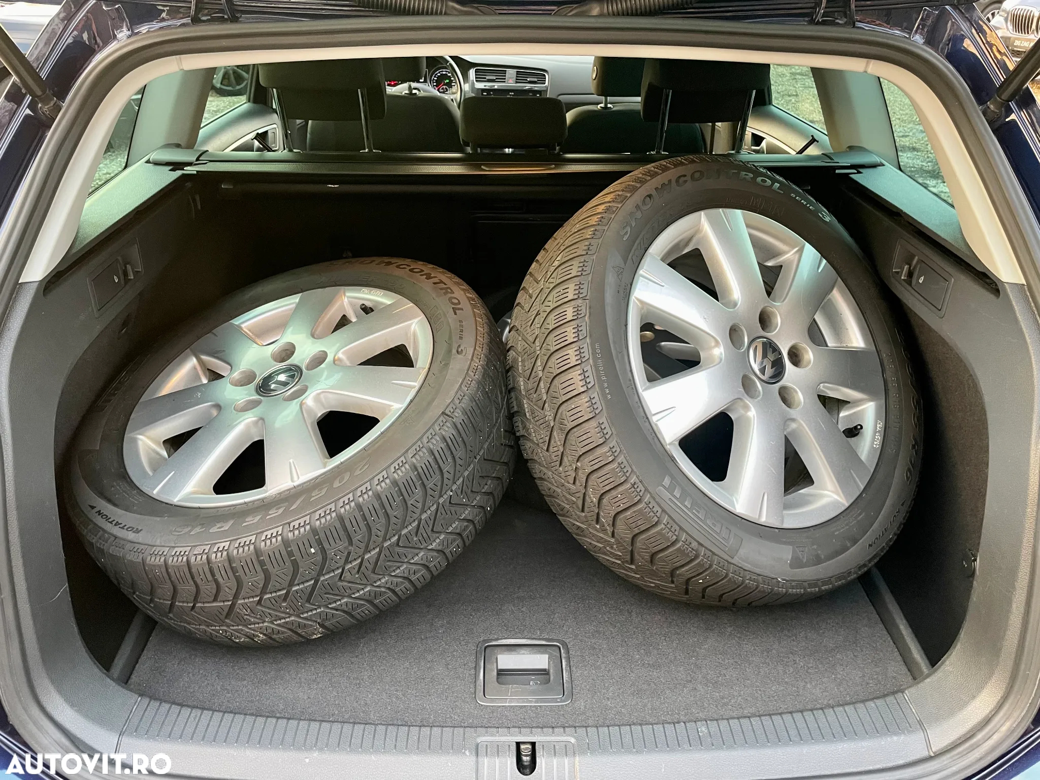 Volkswagen Golf 1.6 TDI DSG Highline - 36