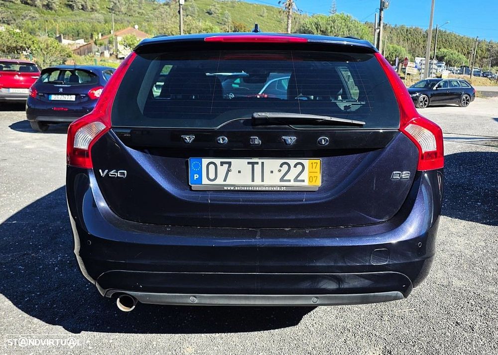 Volvo V60 2.0 D2 Momentum - 5