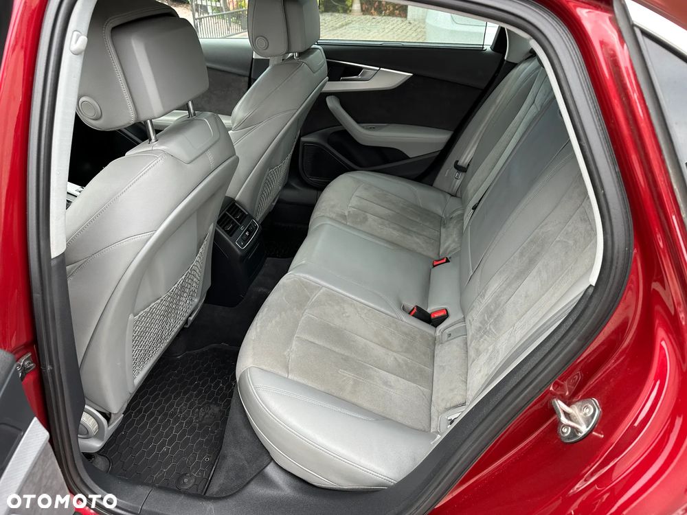 Audi A4 Limousine - 21