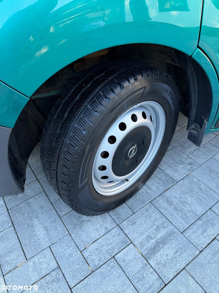 Opel Vivaro - 27